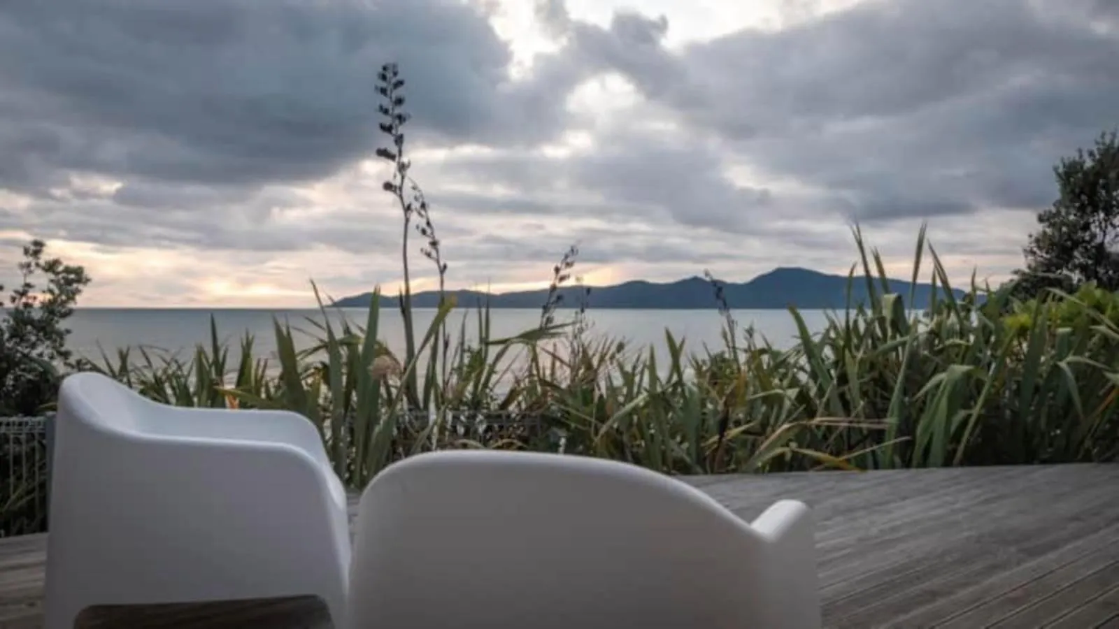 Seascapes Waterfront 2 Villa Paraparaumu Holiday home